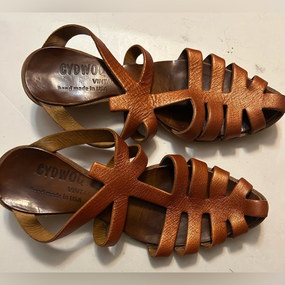Cydwoq Women's vintage Brown Strappy Sandals size 35/5 - Picture 2 of 6
